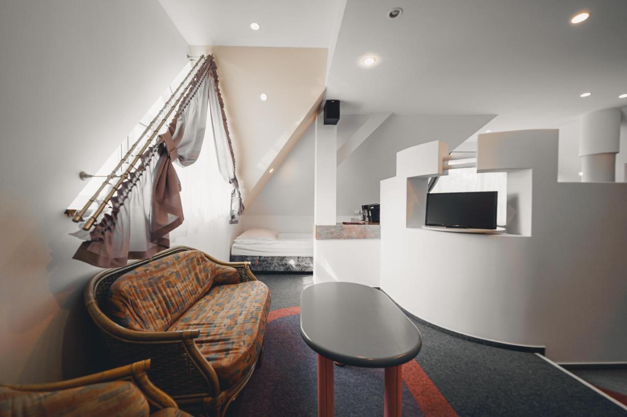 Elita Hotel & Restauracja Iwonicz-Zdrój 외부 사진